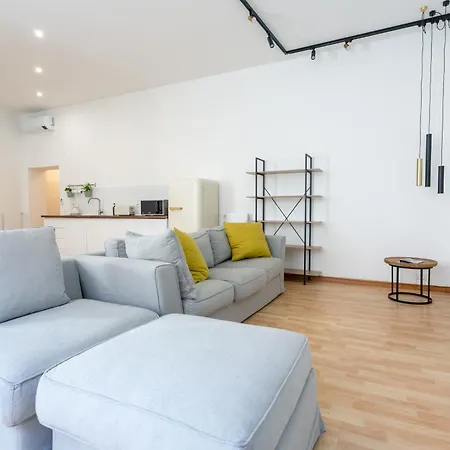 5 Bdrms Apartment Rom
